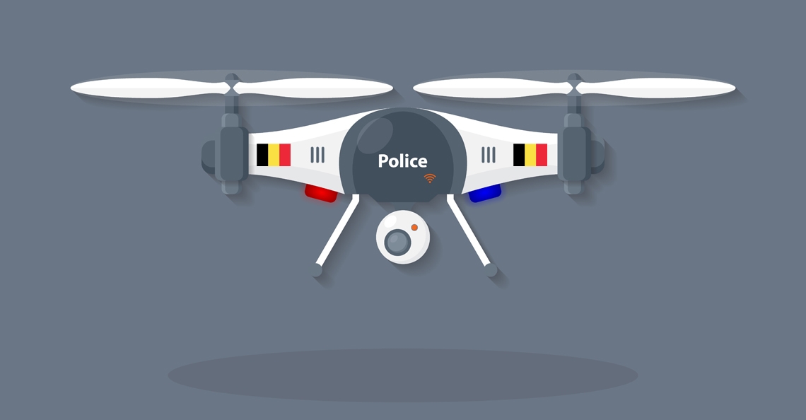 1477471494-belgische-politie-zoekt-met-drones-naar-migranten-calais-frankrijk-grens-2016.jpg