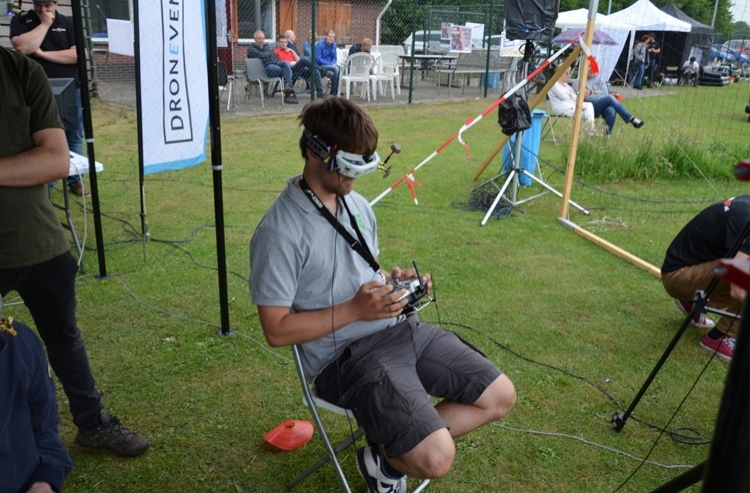 Op topsnelheid richting de Mont Blanc met Shaggy FPV en zijn racedrone