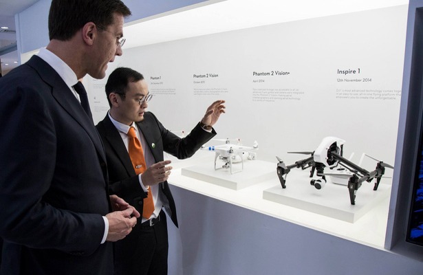 minister-president-mark-rutte-dji-inspire-1-china-silicon-valley-shenzhen-phantom-vision-plus