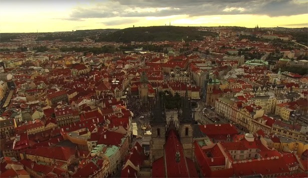 praag-drone-tsjechie-quadcopter-john-edwards-weekend-2015